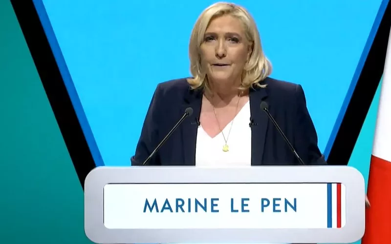 Assemblée Nationale : Marine Le Pen Dénonce la Situation Politique dans l’Hémicycle