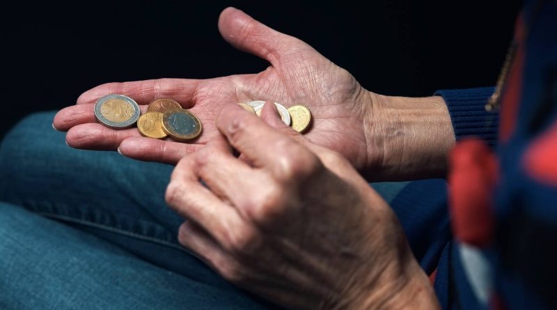 gouvernement report pensions