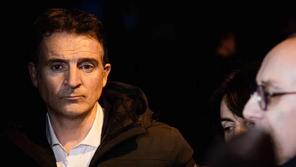 L’insécurité à Grenoble atteint un niveau inquiétant : fusillades, attaques au fusil d’assaut… et un maire qui semble indifférent à la situation.