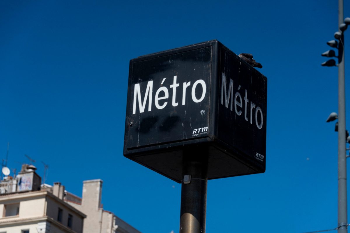 Choc à Marseille : le métro arrêté suite à la découverte de morceaux de corps. Les agents sont sous le choc.