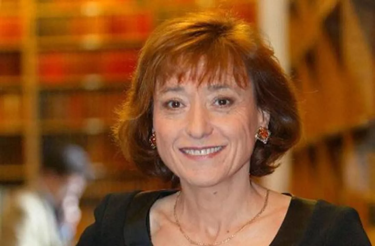 Une ex‑ministre, une plainte, des mots qui dépassent la pensée : récit approfondi de l’affaire Noëlle Lenoir dans un cadre politique et judiciaire.