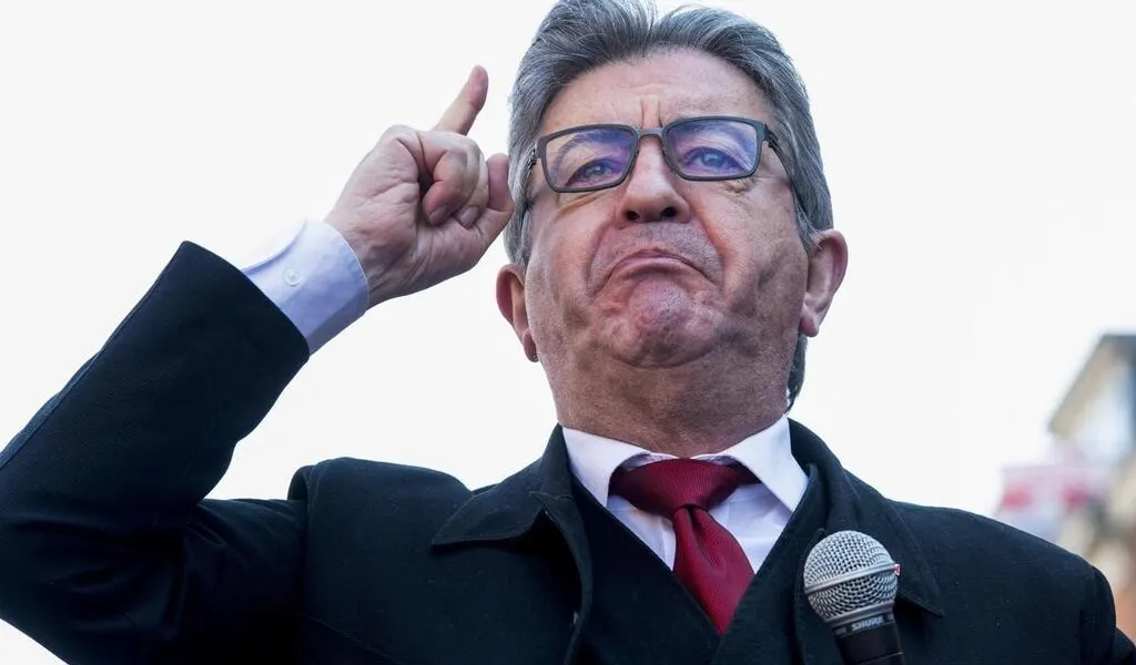 Jean-Luc Mélenchon, François Bayrou et le blocage du 10 septembre : décryptage d’un bras de fer politique et citoyen en France.