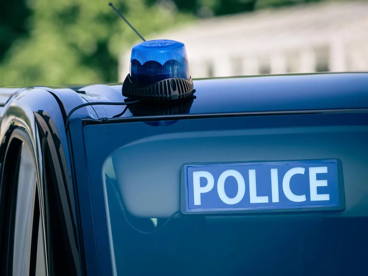Melun sous tension : un homme sous OQTF menace de s’immoler aux urgences. La justice ouvre une enquête.