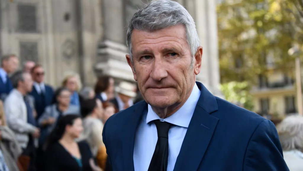 Polémique pétition Philippe de Villiers