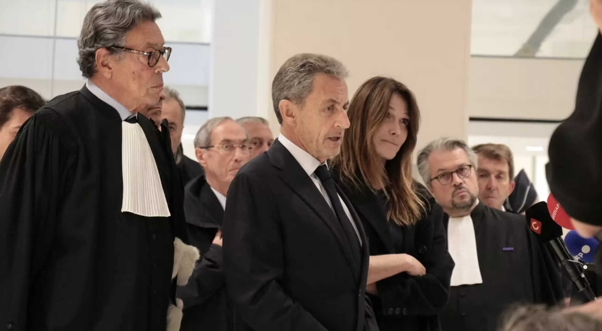 Affaire Sarkozy : la présidente du tribunal menacée, la justice lance deux enquêtes.