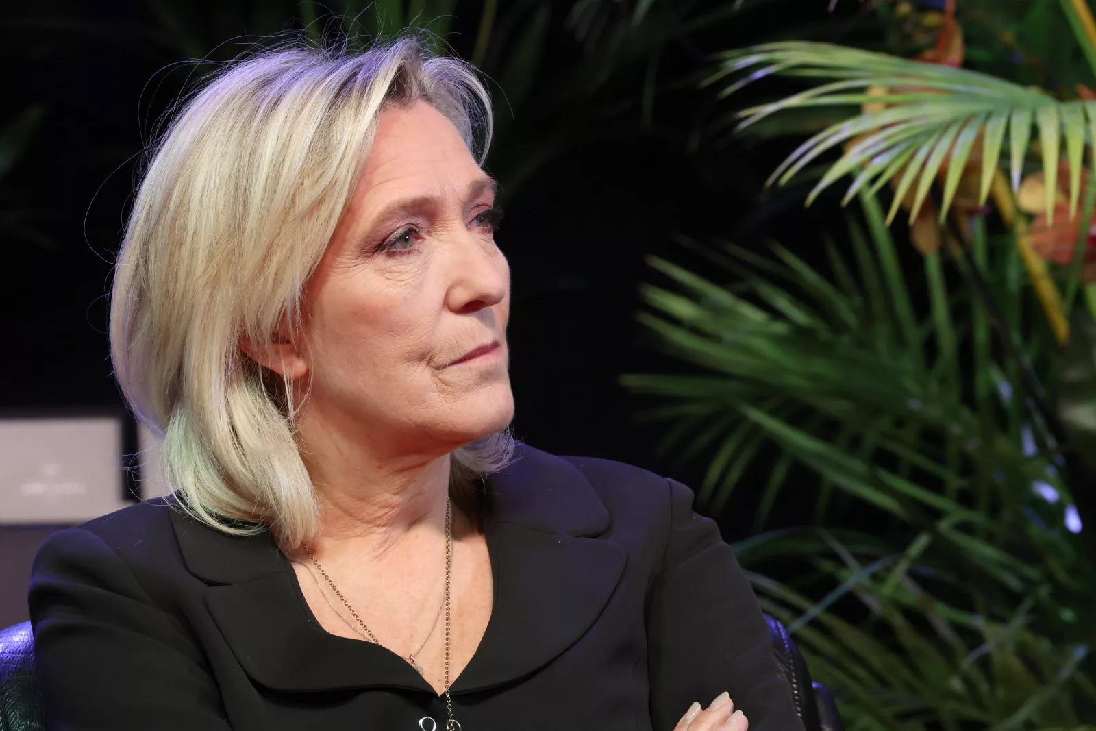 L'immigration coûte-t-elle cher à la France ? Nous analysons les sources et les méthodologies pour vous donner un aperçu clair du vrai débat.