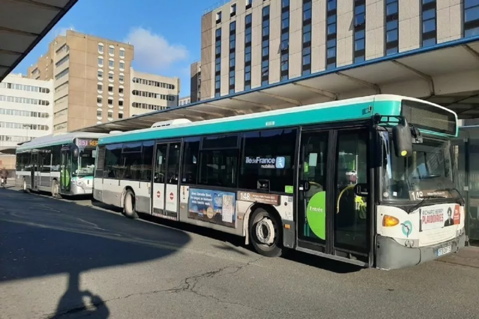 Quand un SDF vole un bus RATP et sème la panique sur le périphérique parisien