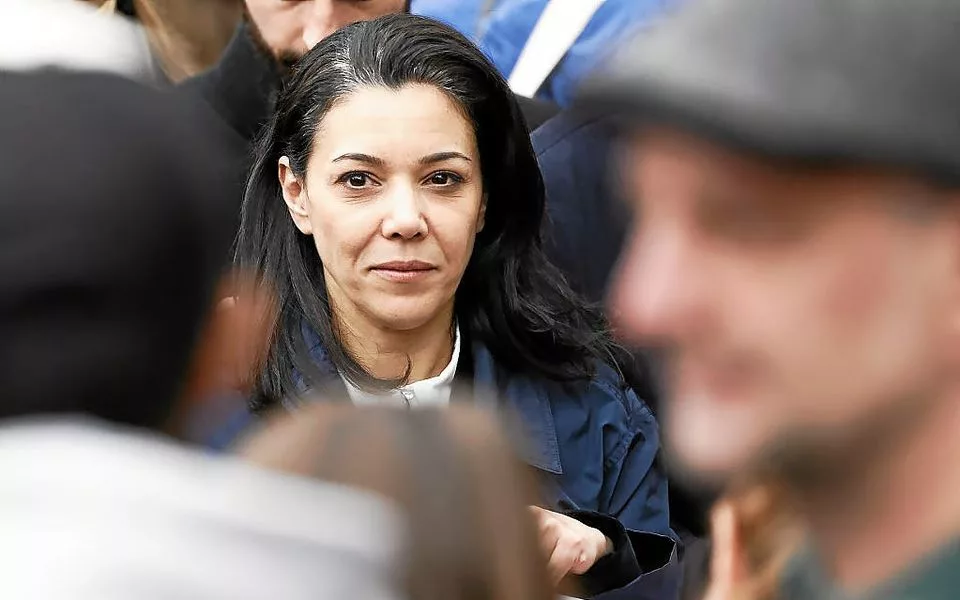 Les propos de Sophia Chikirou sur la Chine relancent le débat sur dictature et démocratie, selon un article détaillé de 20 Minutes.