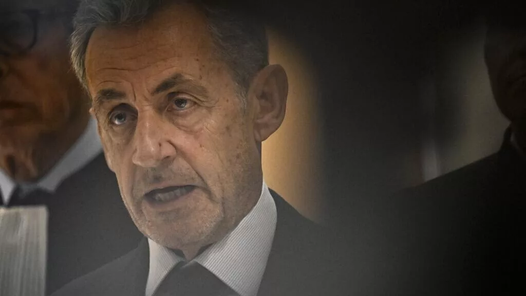 Choc à la prison de la Santé : deux députés LFI interdits de visite auprès de Nicolas Sarkozy