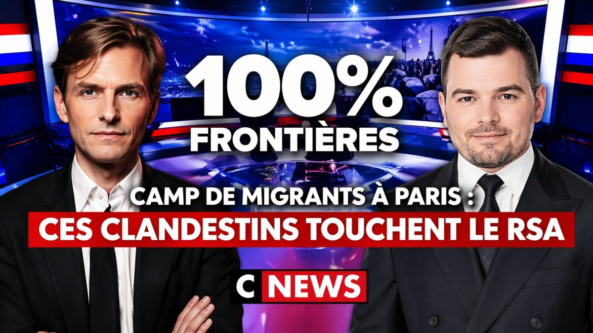 Deux présentateurs en studio télé face caméra avec arrière-plan urbain nocturne et campement visible, texte affirmant un sujet polémique sur des migrants à Paris et les aides sociales