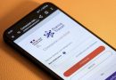 Écran de connexion à France Travail affiché sur un smartphone pour déclarer ses vacances et son absence tout en percevant ses allocations chômage.