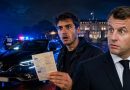 Photomontage éditorial montrant un acheteur surpris tenant une carte grise illisible devant une Renault Mégane RS lors d’un contrôle de police, avec Emmanuel Macron et le palais de l’Élysée en arrière-plan.