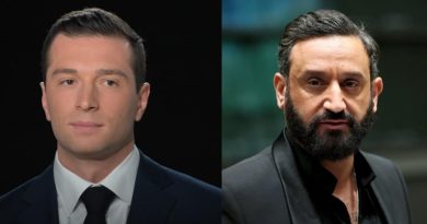 Jordan Bardella et Cyril Hanouna, dont la relation et la proximité amicale suscitent régulièrement des interrogations dans les médias et le monde politique français.