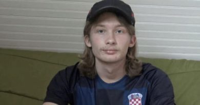 Portrait de GabMorrison, YouTubeur français condamné à cinq ans de prison ferme après le procès des guets-apens organisés via le site Coco, une affaire ayant suscité un important débat sur les réseaux sociaux autour de la justice et des violences commises contre des hommes attirés par de faux rendez-vous.